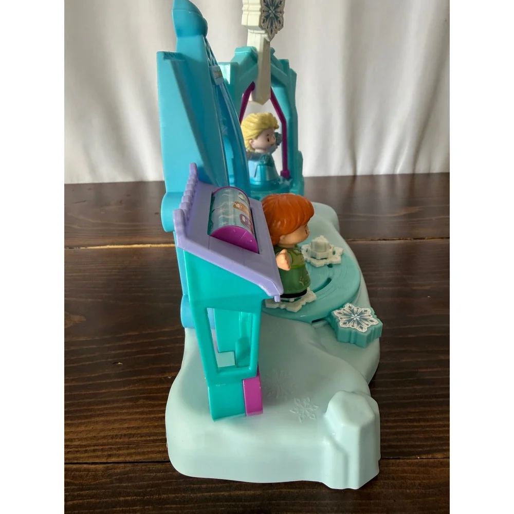 Fisher Price Little People Disney Frozen Elsa Ice Palace Playset Anna Elsa GMN61